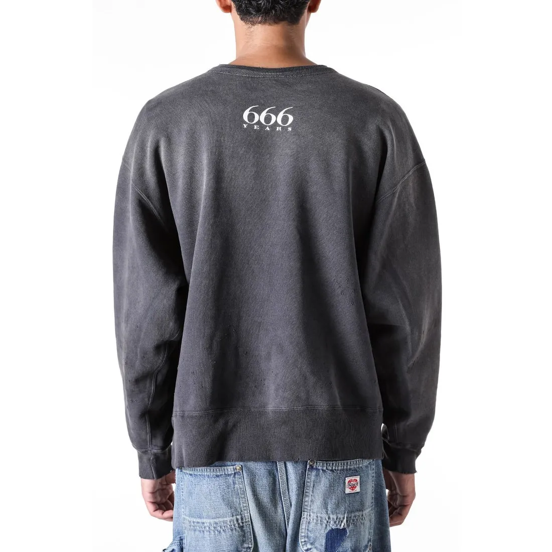 SAINT Mxxxxxx CREW NECK SWT SHIRTS 'RAINBOW SNT'/BLK Rainbow SAINT destruction sweatshirt, washed black S-XL Assute dyeing, genuine whole garment sprayed with horsetail fading process, collar/cuffs frayed in many places, front and rear panels/sleeves super complicated hanging grinding, heavy washing and water discoloration, correct fruit mark/angel mark
